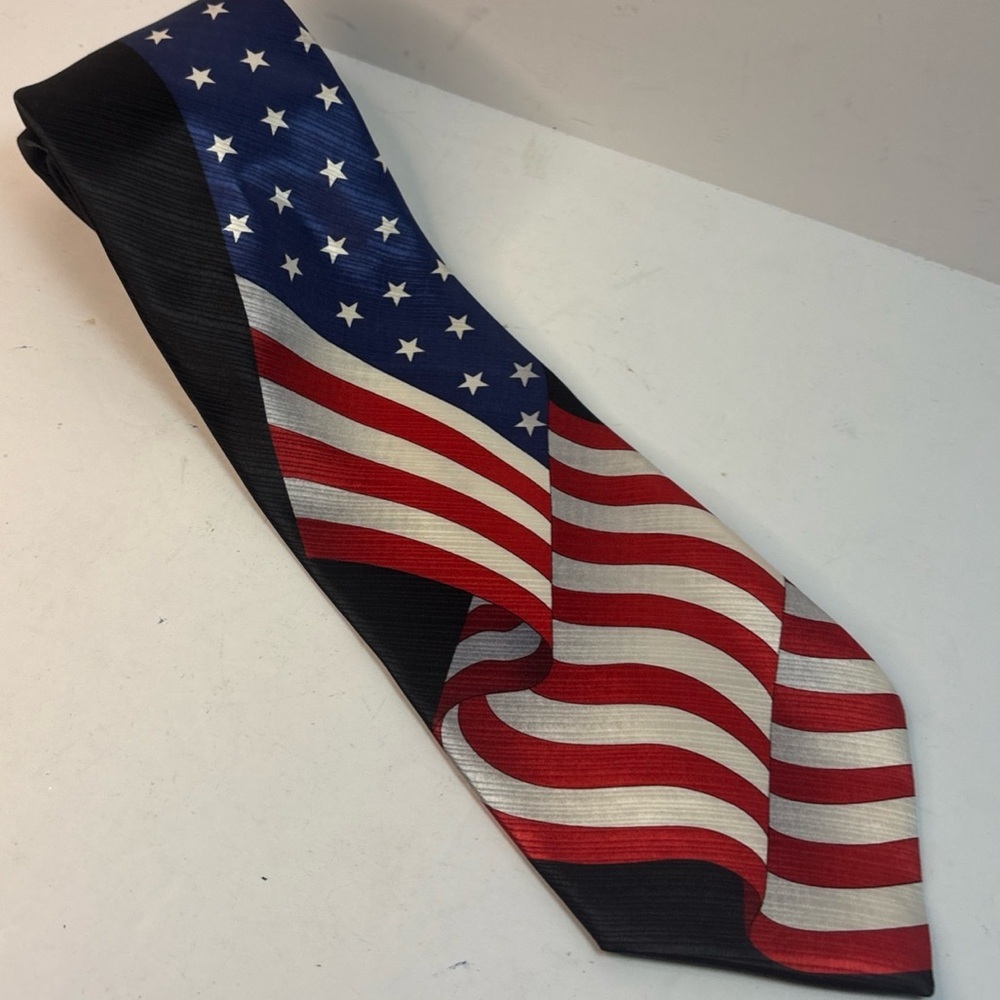 American US Flag Tie Imported Silk American Traditions Made in USA 60" Necktie